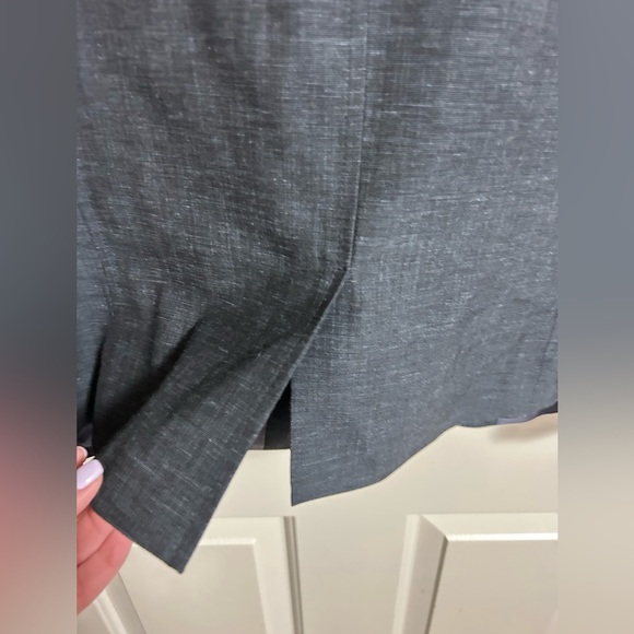 LAFAYETTE 148 Blazer Gray 3 Button Short Jacket Wool Blend Size 4 - Picture 5 of 5